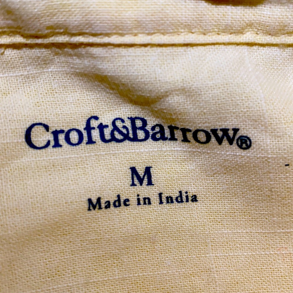 (M) Casual Croft & Barrow Button Down Shirt